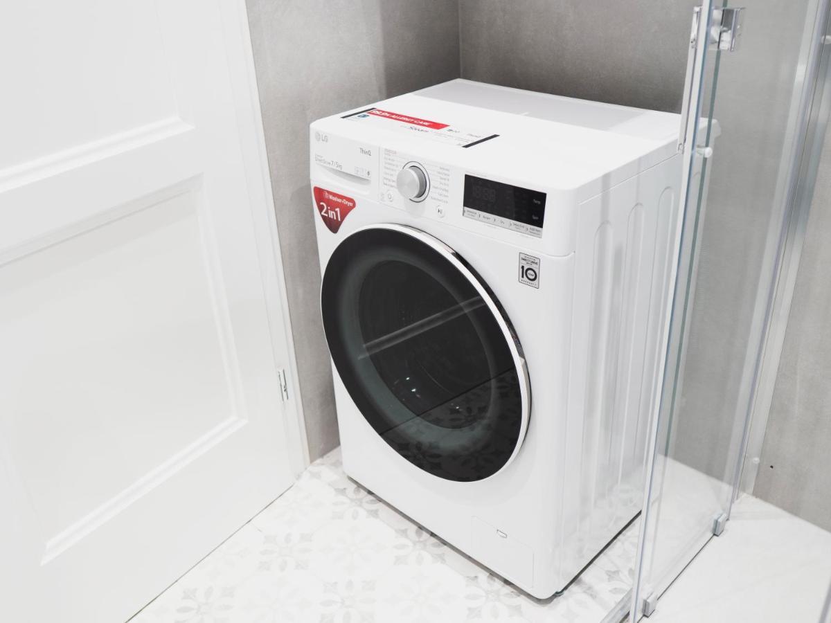 Downtown Beauty Twins Apartment ザグレブ エクステリア 写真